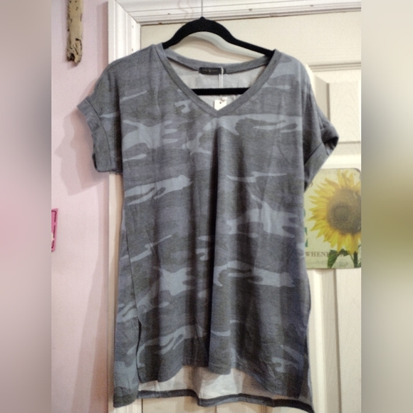 LAINAB Women's Heathered Camo V-Neck Short Sleeve T-Shirt NEW Small Active C - Picture 1 of 7